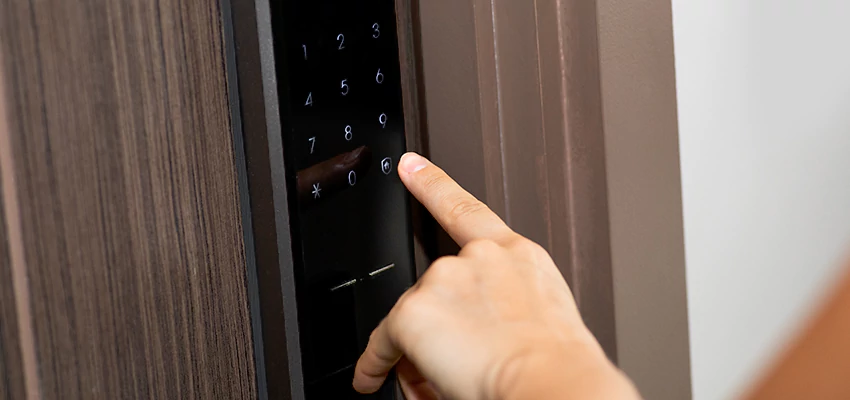 Smart Electric Locks Replacement Services in Lindsay, CA