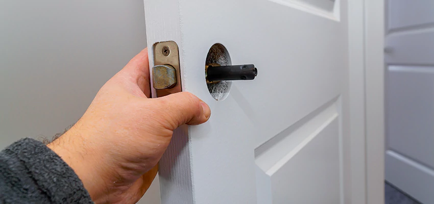 Nighttime Locksmith For Lock Repair in Lindsay, CA