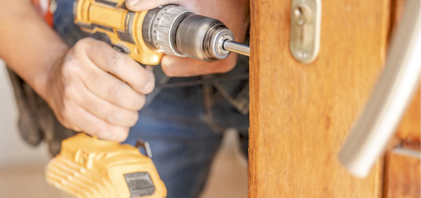 Emergency A1 Locksmith Services in Lindsay, California