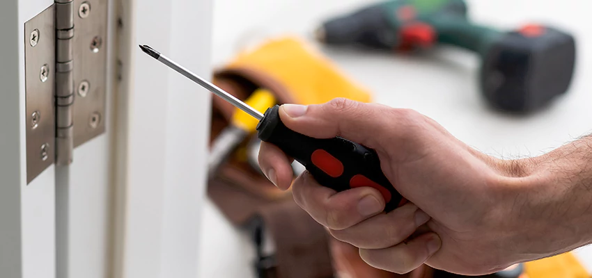 Holiday Emergency Locksmith in Lindsay, California