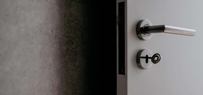 Front Door Handle Repair And Installation in Lindsay, CA