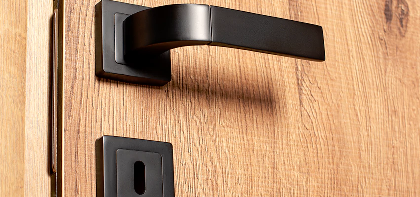 Weekend Lockout Assistance Troubleshooting in Lindsay, California