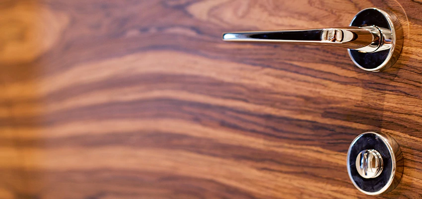 On Demand Locksmith For Key Fobs Repair in Lindsay, California